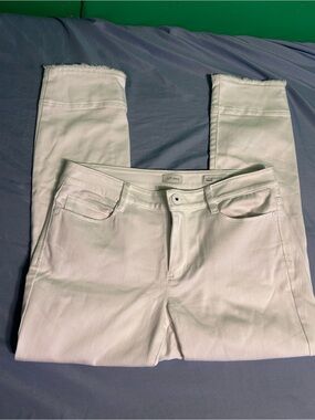 J. Jill White Denim pants cropped authentic fit size 4 Labor Day 4th of July